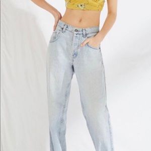 urban outfitters levis jeans